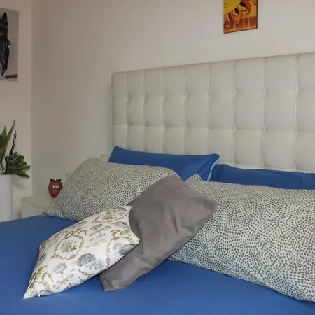Mondello Bed & Palermo