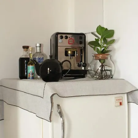 Mondello Bed & Palermo